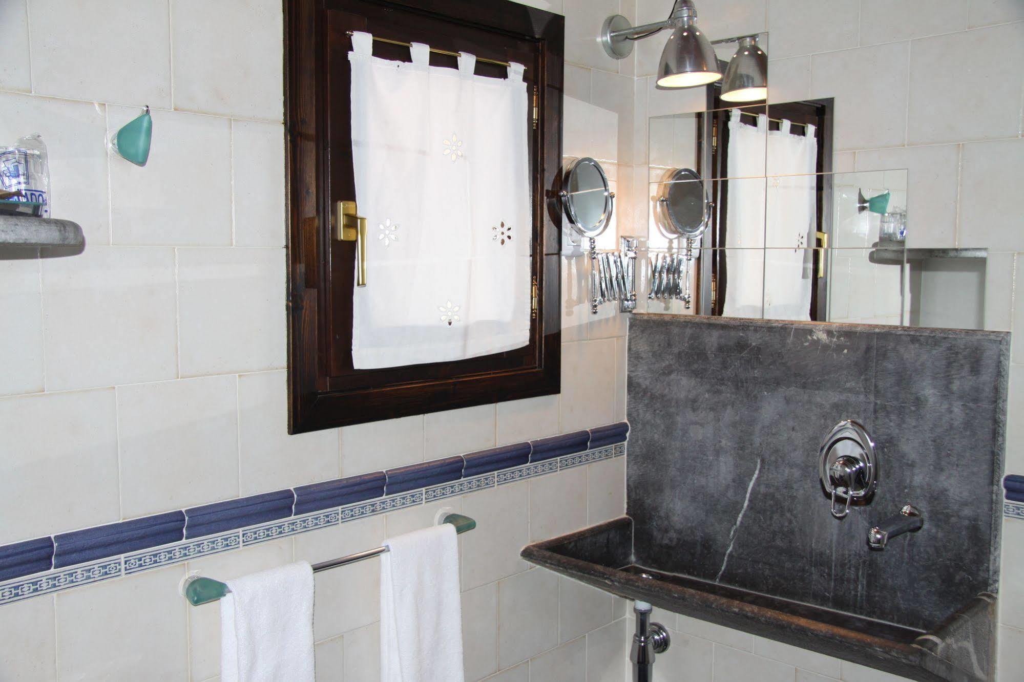 Hotel Spa Atxaspi Lesaka Ngoại thất bức ảnh